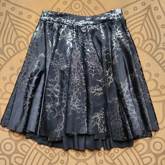 Wicked Web Silver Cheerleader Skirt M *Rare/Discontinued* Blackmilk NWT - Picture 4 of 11
